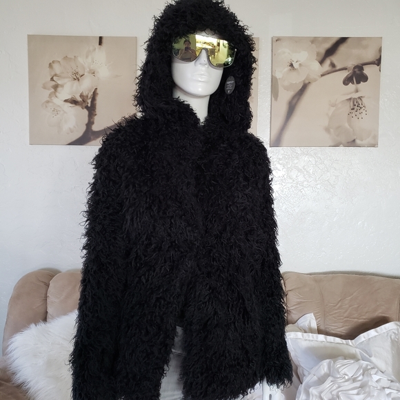 H&M Fur Fuzzy jacket - Picture 4 of 8